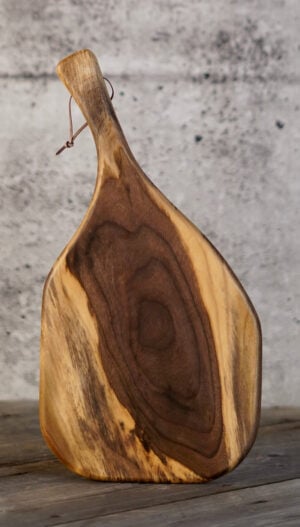 Black Walnut – 17" x 9"