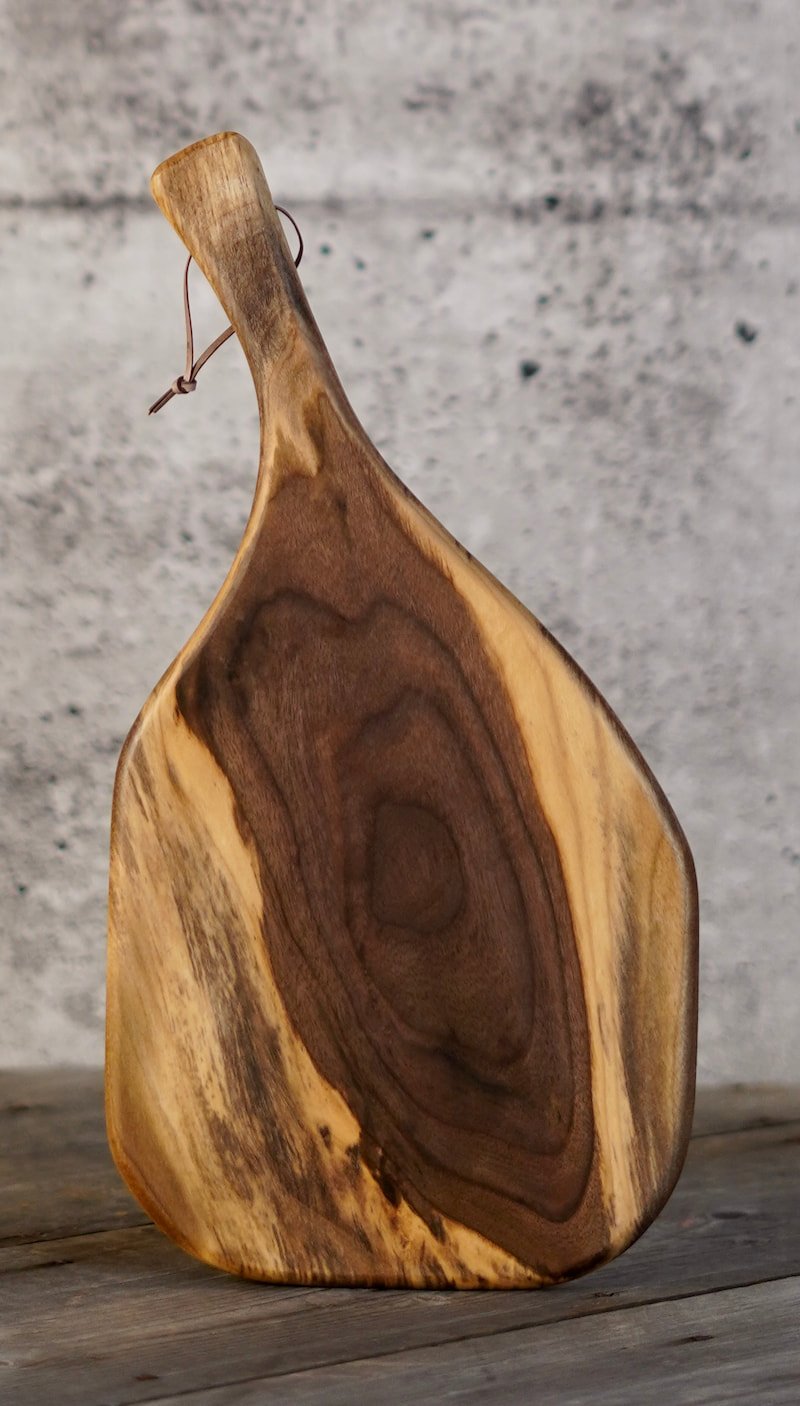 Black Walnut – 17" x 9"