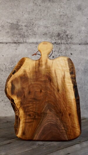 Black Walnut – 17" x 12"