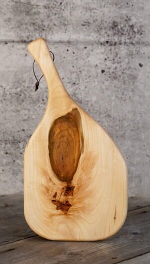 Maple – 17" x 9"