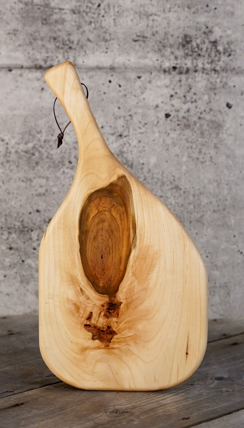 Maple – 17" x 9"