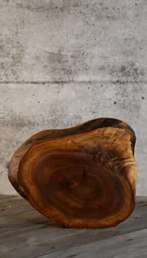 Black Walnut – 14" x 12"