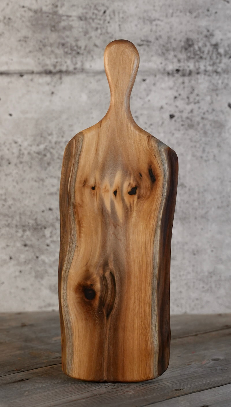 Black Walnut – 18" x 6"