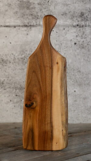 English Walnut – 17" x 6"
